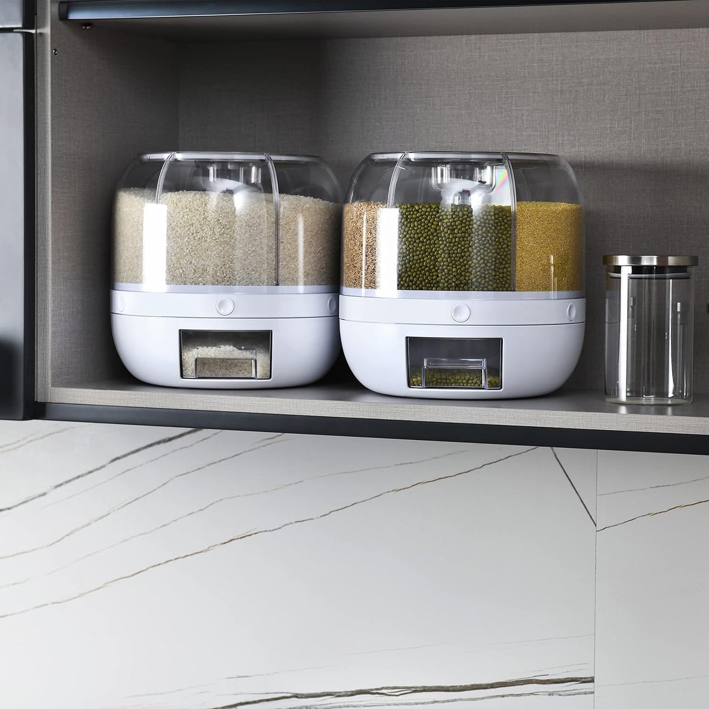 360 Degree Rotating Dry Food Dispenser.